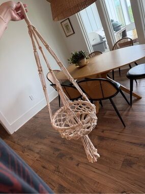 Handmade Macramé Hanging Plant Basket - Cream